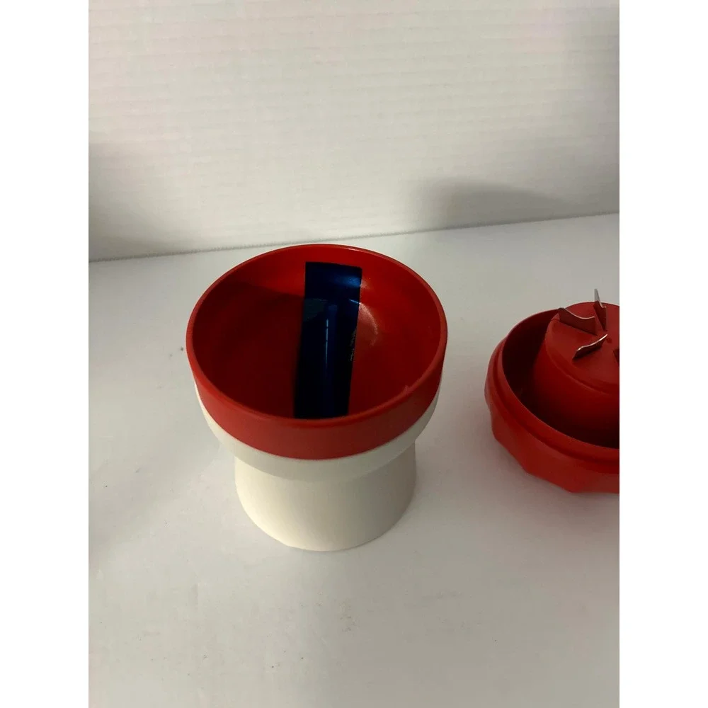 Tupperware Handy Spiral Slicer Chili Red & White Manual Vegetable Spiralizer New